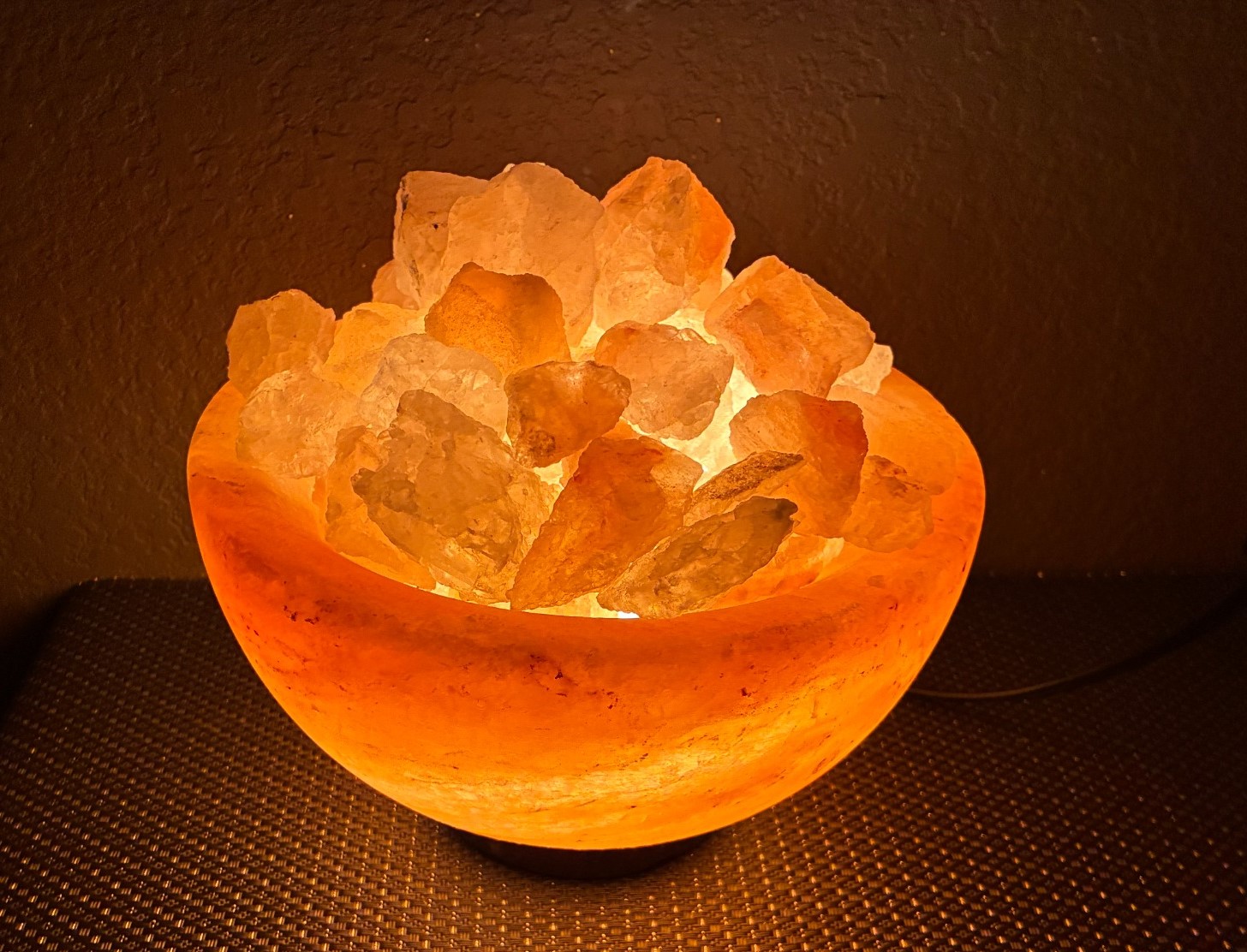 Warm ambient lighting in the FlowTherapy treatment space